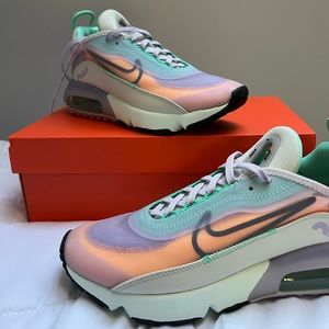 Women’s nike air max